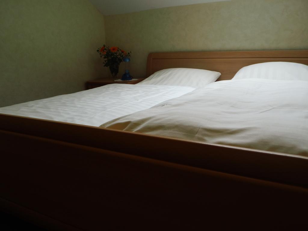 Hotel Zum Lutten Didi Friedeburg Номер фото